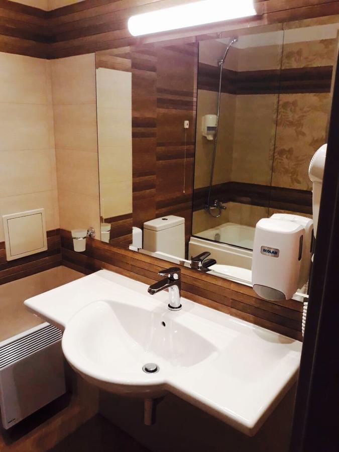 Hotel Etropolia Єтрополе Екстер'єр фото